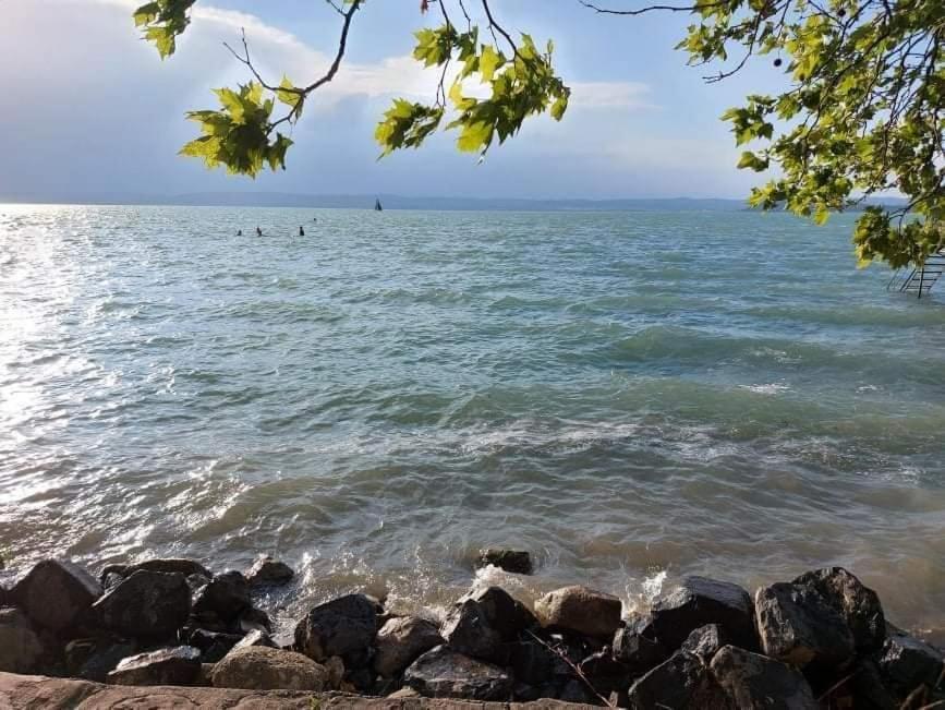 Kiss Apartman Juventus Balatonfoldvar Exterior photo